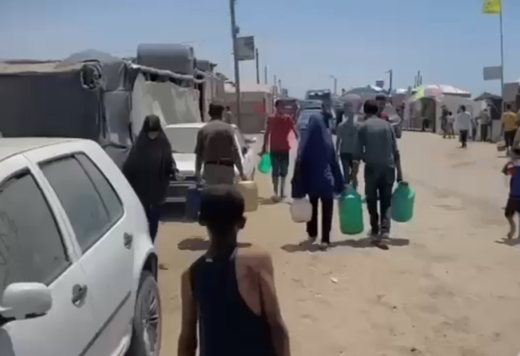 Drinking Water Distribution for Displaced Families in Gaza